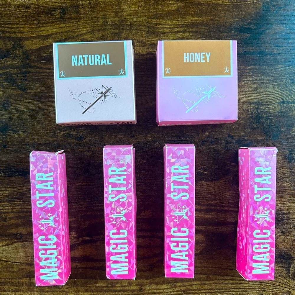 Jeffree Star Magic Star Concealer and Powder Bundle
